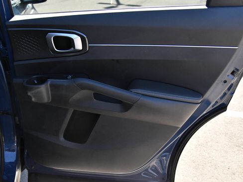 Used 2025 Kia Sorento S w/ Panoramic Sunroof Package FWD image 51