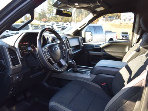 Used 2020 Ford F150 Raptor image 11