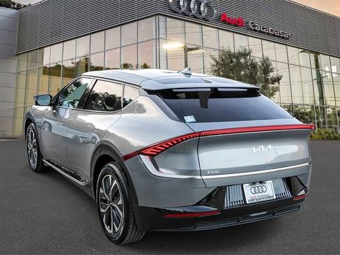 Used 2024 Kia EV6 Wind image 2