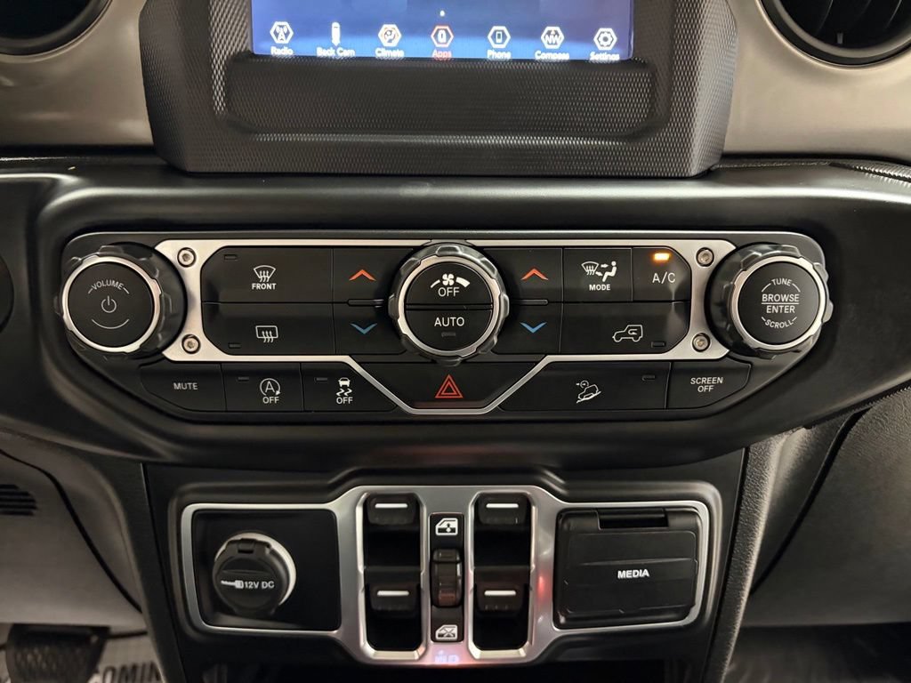 Used 2020 Jeep Wrangler Unlimited Sport AWD/4WD image 17