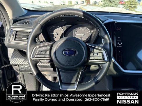 Used 2023 Subaru Ascent Premium w/ Convenience Package image 11