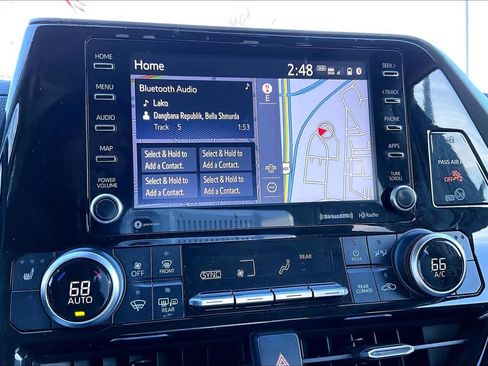 Used 2021 Toyota Highlander XLE image 33