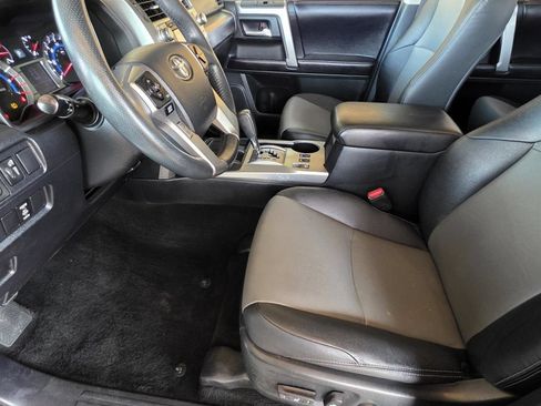 Used 2016 Toyota 4Runner SR5 Premium RWD image 6