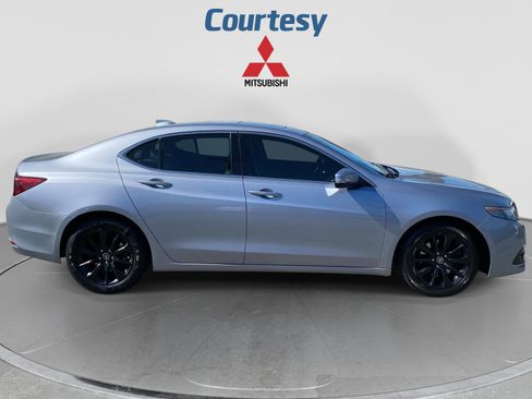 Used 2015 Acura TLX FWD image 6