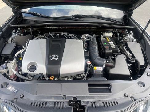 Used 2021 Lexus ES 350 Premium image 2