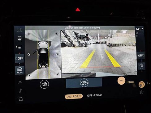 New 2026 Land Rover Range Rover Velar Dynamic SE image 23