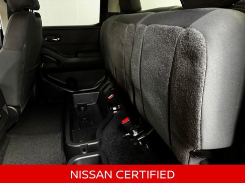 Certified 2024 Nissan Frontier SV image 33