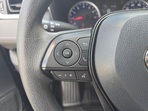 Used 2021 Toyota RAV4 LE image 15