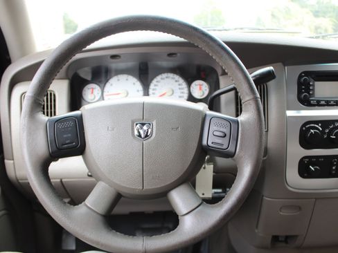 Used 2004 Dodge Ram 1500 Truck SLT w/ Sport Appearance Group AWD/4WD image 27