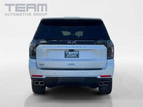 New 2025 Chevrolet Suburban High Country image 6