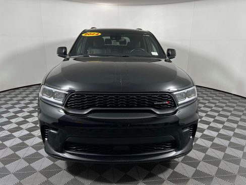 Used 2024 Dodge Durango GT image 2