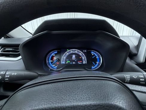 Certified 2024 Toyota RAV4 LE AWD/4WD image 21