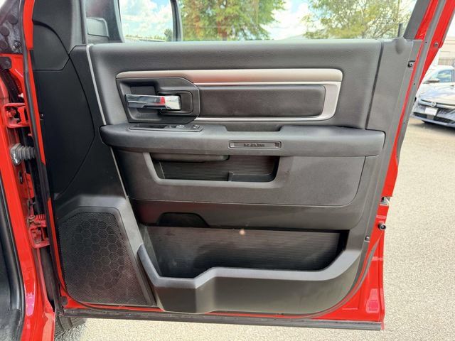 Used 2024 RAM 1500 Warlock AWD/4WD image 8