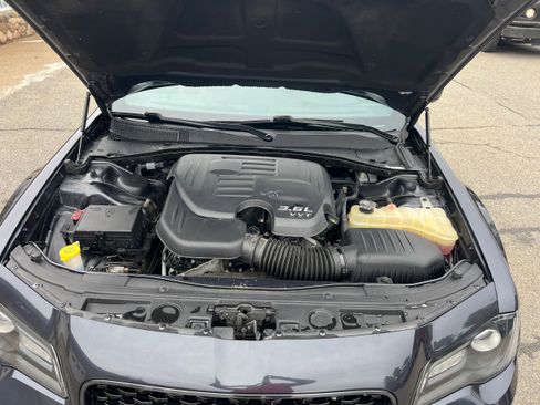 Used 2016 Chrysler 300 S image 20