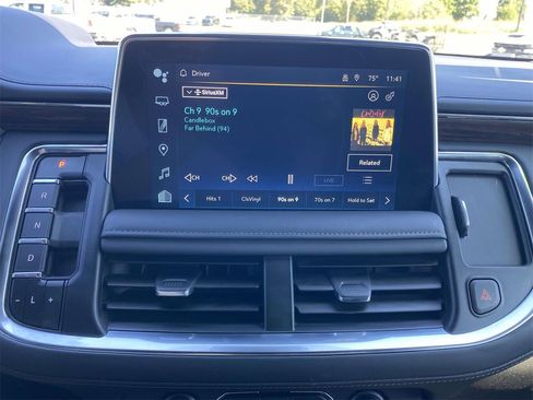 Used 2024 Chevrolet Suburban High Country w/ Advanced Technology Package image 28