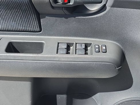 Used 2012 Scion xB FWD image 27