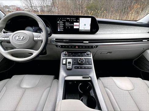 Used 2024 Hyundai Palisade Calligraphy image 16