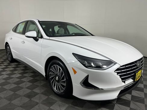 Used 2023 Hyundai Sonata SEL image 3