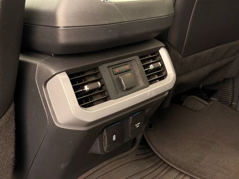 Used 2024 Ford F150 Lariat w/ Equipment Group 502A High AWD/4WD image 25