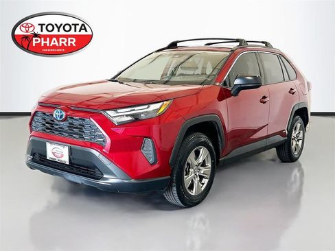 Used 2023 Toyota RAV4 LE AWD/4WD image 1
