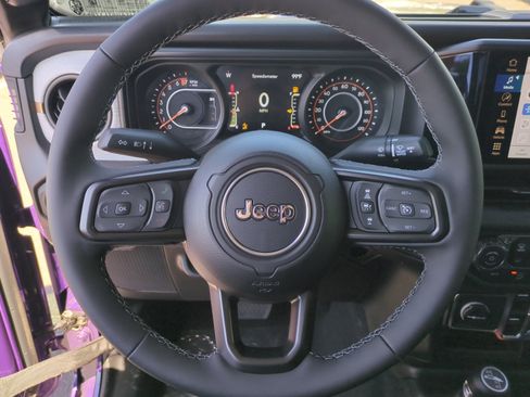 New 2026 Jeep Gladiator Sport AWD/4WD image 9