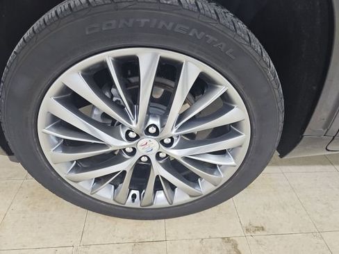 Used 2025 Buick Enclave Avenir w/ Super Cruise Package image 25