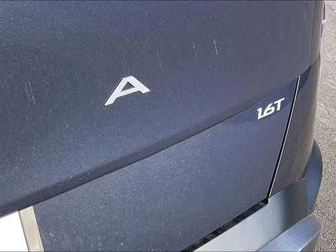 New 2026 Hyundai Kona SEL Premium image 9