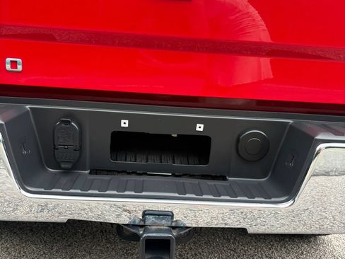 Used 2018 Chevrolet Silverado 1500 LT w/ All Star Edition AWD/4WD image 38