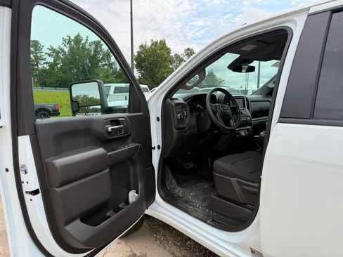 New 2026 GMC Sierra 2500 Pro w/ Convenience Package RWD image 12