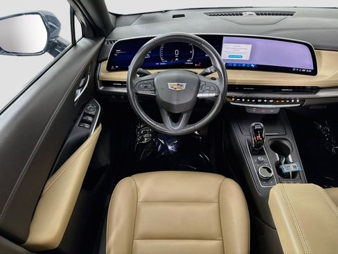 Used 2024 Cadillac XT4 Luxury FWD image 24