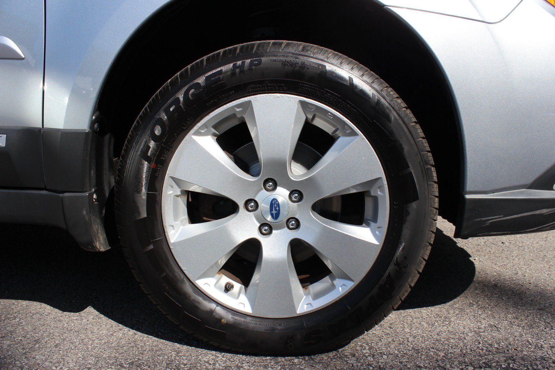 Used 2012 Subaru Outback 2.5i Limited w/ Moonroof Pkg AWD/4WD image 40