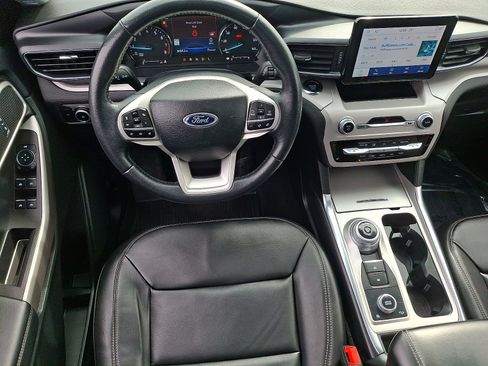 Certified 2023 Ford Explorer XLT w/ Equipment Group 202A image 12