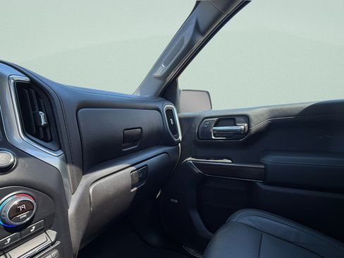 Used 2019 Chevrolet Silverado 1500 LT Trail Boss AWD/4WD image 13