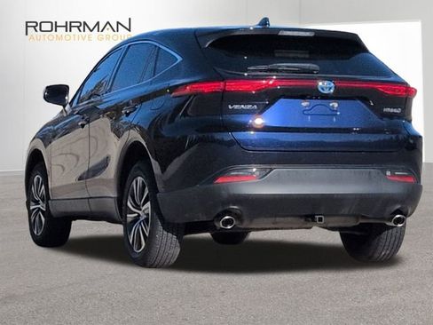 Certified 2021 Toyota Venza LE w/ Carpet Mat Package (TMS) image 7