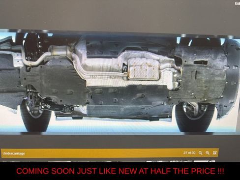 Used 2025 Chrysler Pacifica Select FWD image 23