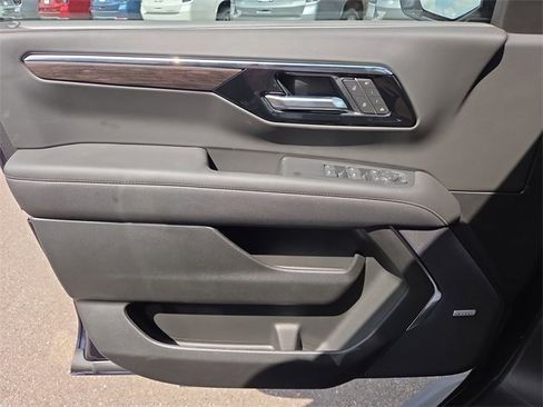 New 2025 Chevrolet Tahoe Premier w/ Sun And Tow Package image 18