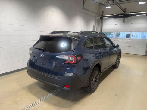 Used 2025 Subaru Outback Onyx Edition AWD/4WD image 5
