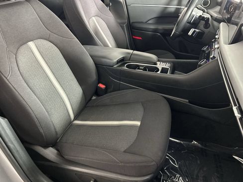 Used 2025 Hyundai Sonata SEL FWD image 26