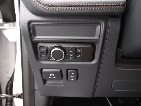 New 2025 Ford F150 Lightning Lariat w/ Max Trailer Tow Package image 15