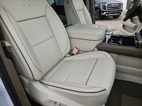 New 2026 GMC Yukon Denali image 30
