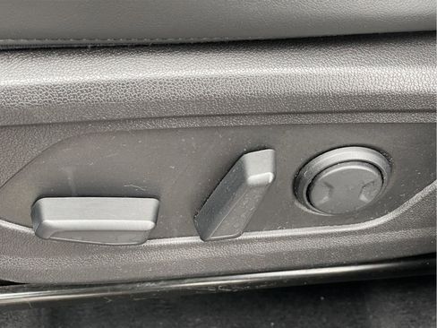 Used 2023 Kia Sorento S w/ Panoramic Sunroof Package AWD/4WD image 24