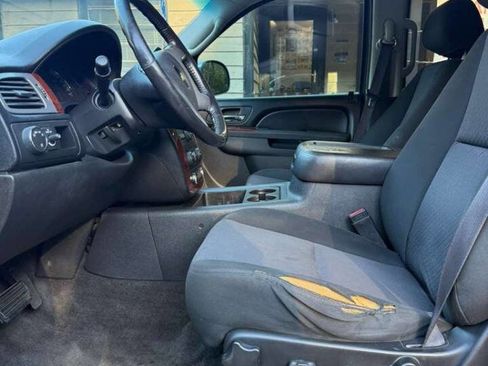 Used 2012 Chevrolet Avalanche LS image 10