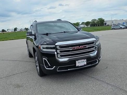 Used 2022 GMC Acadia SLT FWD image 2