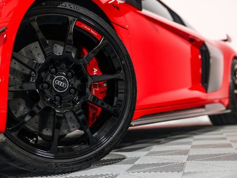 Used 2023 Audi R8 V10 GT RWD image 11