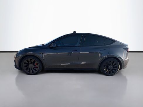 Used 2022 Tesla Model Y Performance image 2
