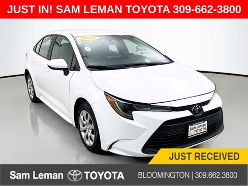 Used 2024 Toyota Corolla LE image 1