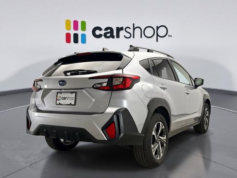 Used 2025 Subaru Crosstrek 2.0i Premium image 5