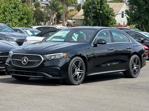 New 2026 Mercedes-Benz E 350 4MATIC Sedan image 7