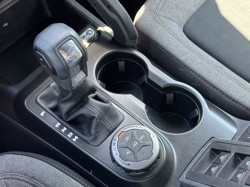 Used 2023 Ford Bronco Big Bend image 12