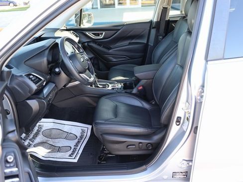 Used 2020 Subaru Forester Limited image 17
